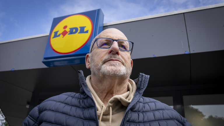 Johan is aller-, allerlaatste strohalm voor wijksupermarkt Koedijk: “Ik heb nú de wijk nodig, anders is het klaar”