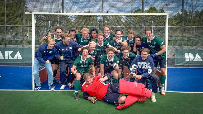 Vanaf degradatiestrijd nu richting NK-finale: Heren onder 25 van AMHC beleven sprookjesseizoen