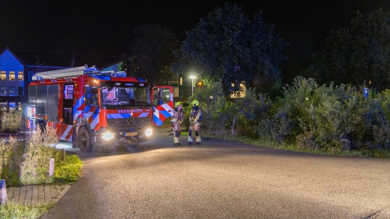 Midden in de nacht gaat het brandalarm: kleine brand, maar grote evacuatie in zorgcomplex