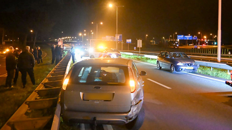 Ongeval op N242 zorgt voor verkeersopstopping bij De Omval