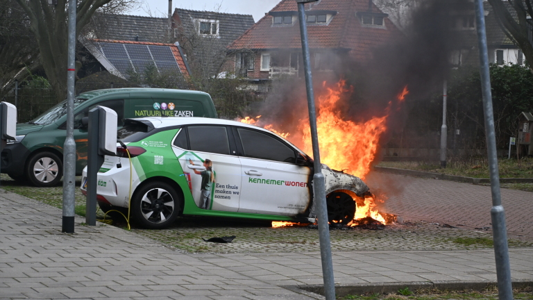 Van autobrand Heiloo tot rapport op bestuurstafel: waarschuwing voor ‘groene’ brandgevaren