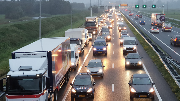 Eerste zorgen zijn al geuit over afsluiting A9: ‘Oponthoud en sluipverkeer in dorpen’