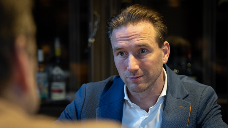 College neemt afstand van ex-wethouder: cruciale informatie over Hotel Alkmaar achtergehouden