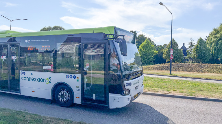 Van de redactie: De bus stopt in De Draai, maar niet bij Station Heerhugowaard
