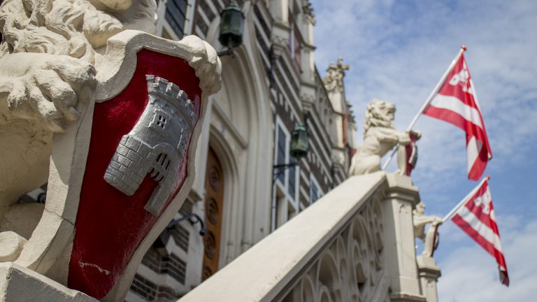 “Niet bekend met deze geruchten”: college kan niks met raadsvragen asielopvang