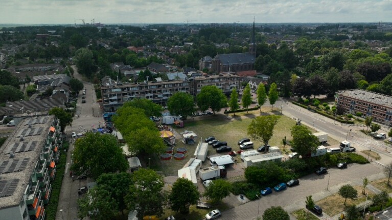 Mitchell geeft Oudorper kermis vliegende start: “Dit wordt goed bekeken”