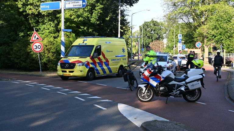 Automobilist rijdt door na aanrijding met fietser in Alkmaar, politie zoekt getuigen