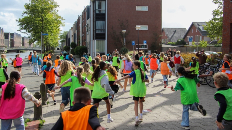 Rennen voor de politie mag hier wél: jongeren zetten het op een lopen tijdens Hunters