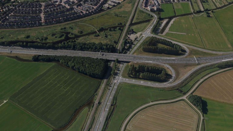 Zorgen over kwetsbaar staal in A9-viaduct bij Uitgeest, Rijkswaterstaat noemt het veilig