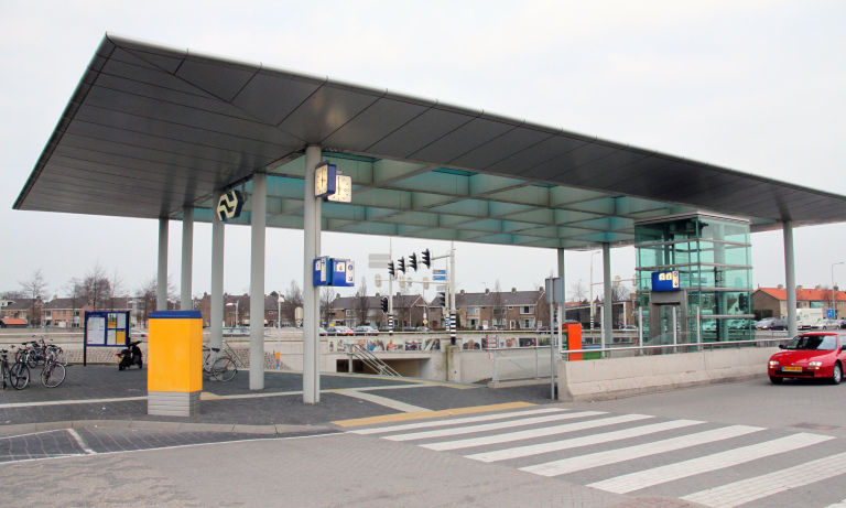 Zes dagen werk aan het spoor rond Station Uitgeest