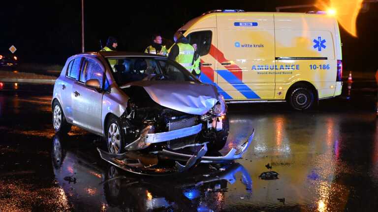 Zwaargewonde bij botsing op kruising N244 en N243 bij Stompetoren