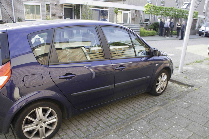 20140430-autos-bekrast-2