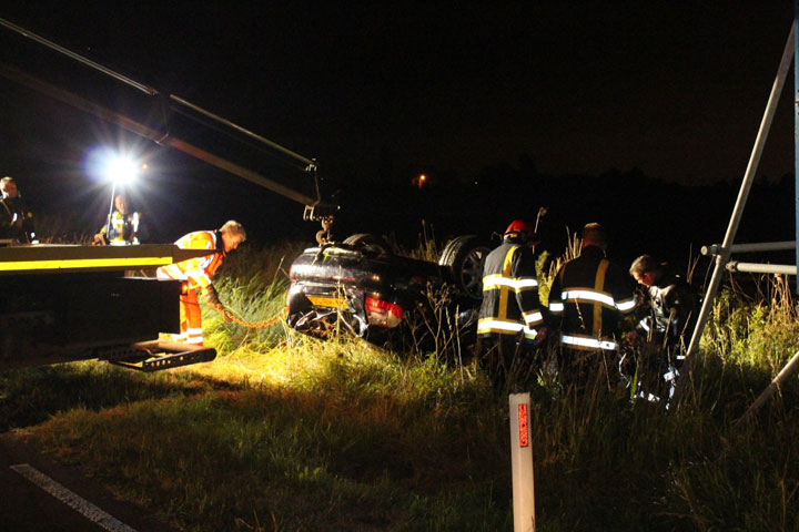 20140617 auto in water 2