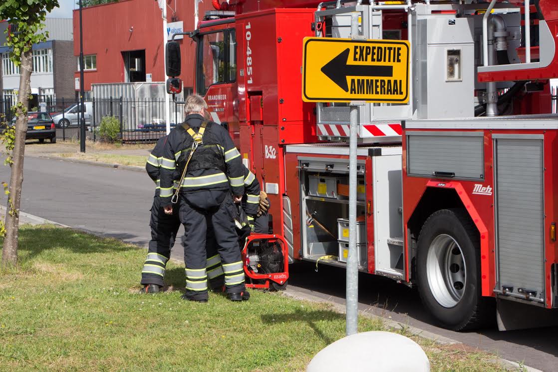 Brand in machine legt Ammeraal Heerhugowaard plat (FOTO's)