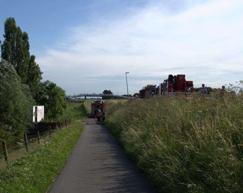 Opnieuw boerderijbrand aan Schermerdijk (FOTO's)