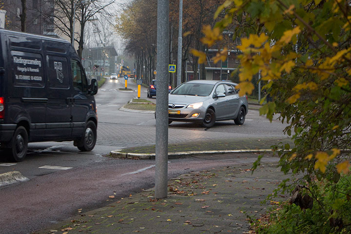 Geen ernstig ongeval: toch overlast door geblokkeerde kruising (FOTO)