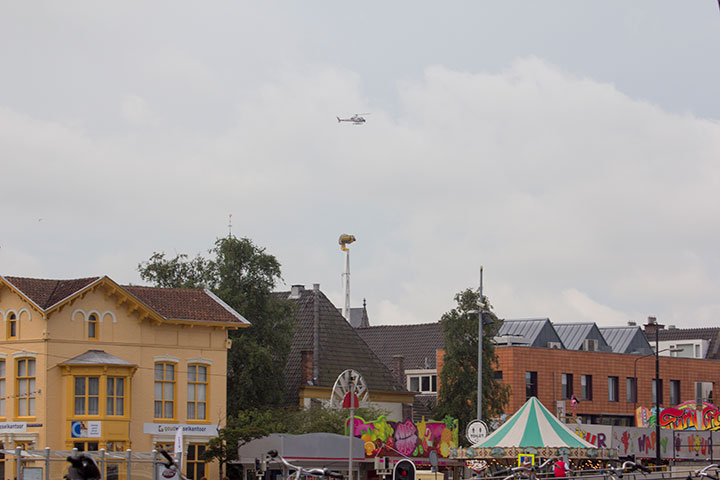 'Politiehelikopter' is helemaal geen politiehelikopter (FOTO's)