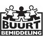 Auto glijdt van kletsnatte afrit N242 (FOTO)