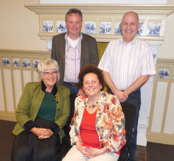 Intentieverklaring van Leefbaar Alkmaar en Schermer Belang voor fusie (FOTO)