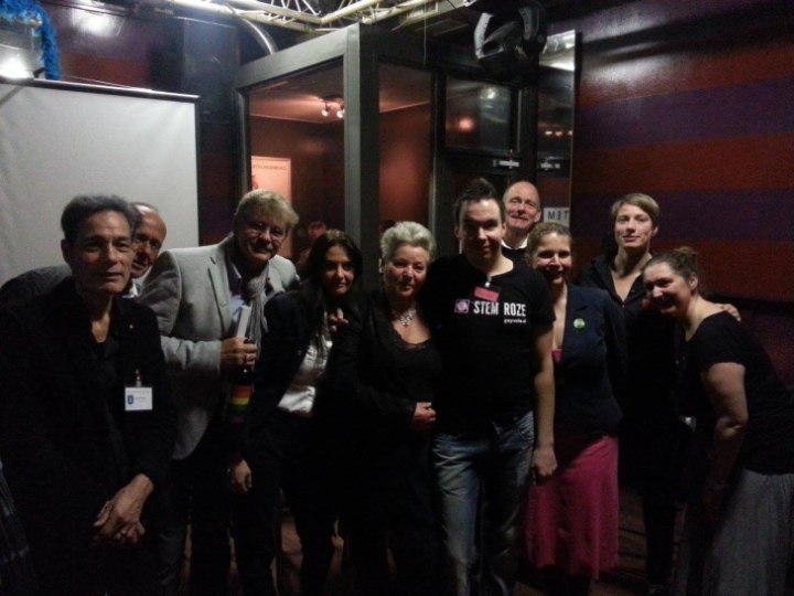 Niet-christelijke partijen tekenen roze intentieverklaring “Alkmaar regenboogstad” (FOTO)