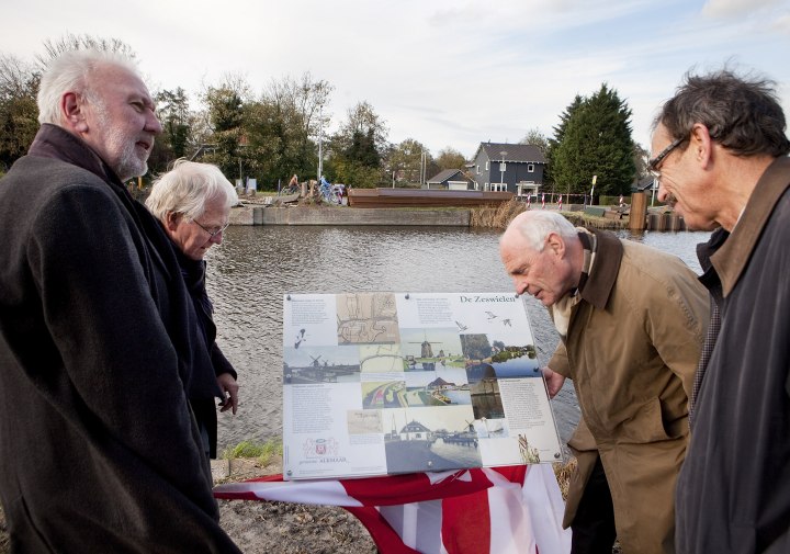 20141111 Informatiepaneel Zeswielen